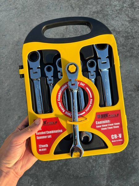Набір комбінованих ріжково-тріскачкових ключів з карданом JierTools 7 предметів