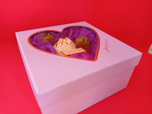 Зображення Подарунковий набір троянд і ведмедика в коробці