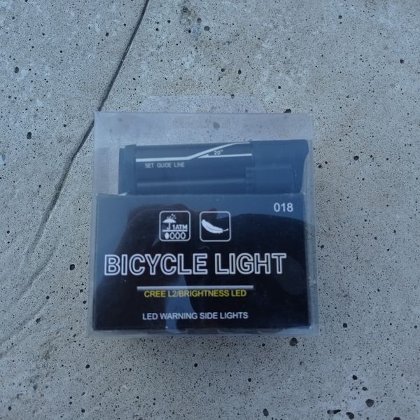 Зображення Велосипедний ліхтарик акумуляторний WD422