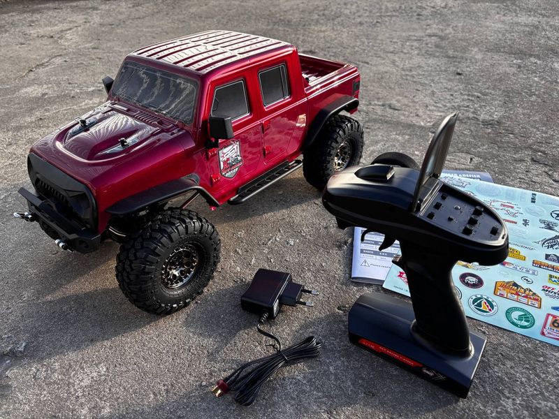 Гоночний позашляховик RGT SCALE ROCK CRUISER & DEFUER BODY:R86299-2 на раідокеруванні 20км/год Червоний