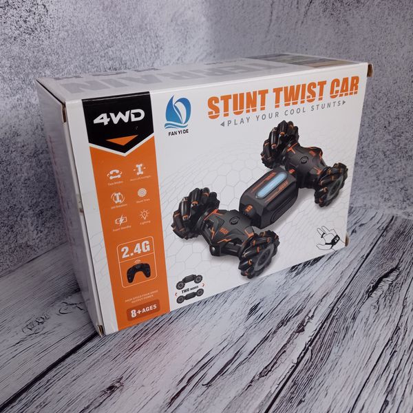 Машинка перевертыш-вездеход Stunt Twist Car 4WD Черно-оранжевый